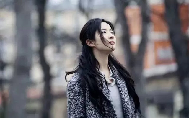 29岁的刘亦菲,依然宛若妙龄少女!