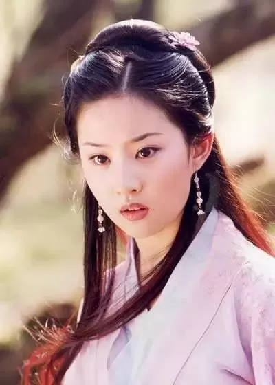29岁的刘亦菲,依然宛若妙龄少女!