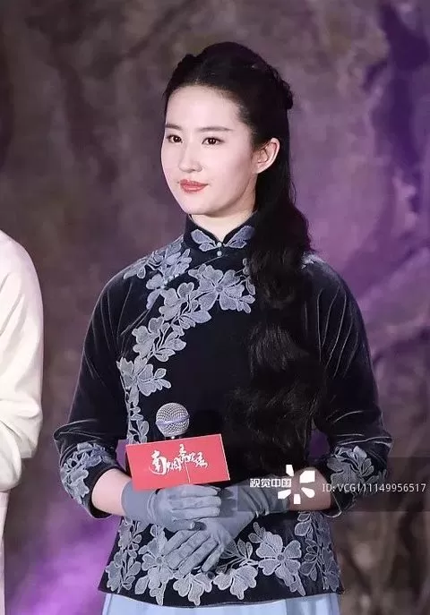 刘亦菲怎么“胖”成这样了?