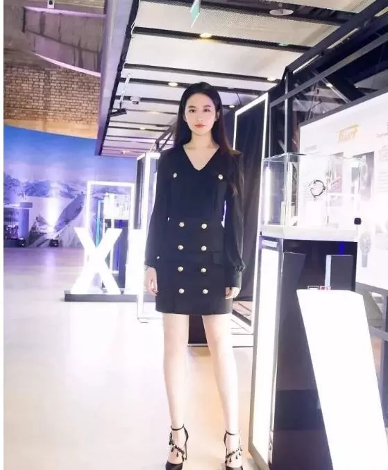 刘亦菲怎么“胖”成这样了?