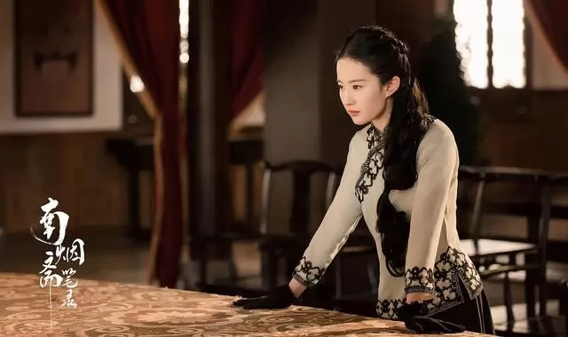 刘亦菲陈晓牵手宣传刘亦菲,姿容不逊当年,新剧《梦华录》有盼头