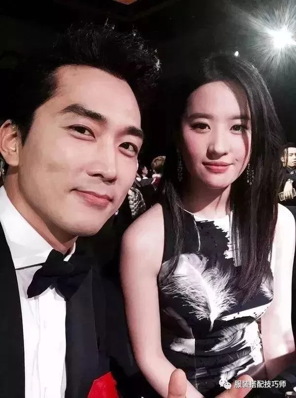 刘亦菲宋承宪分手!分手后的刘亦菲衣品美让人心碎!