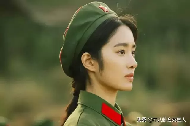 从刘亦菲到杨采钰刘亦菲,翅膀硬了,她们就不再需要陈金飞了