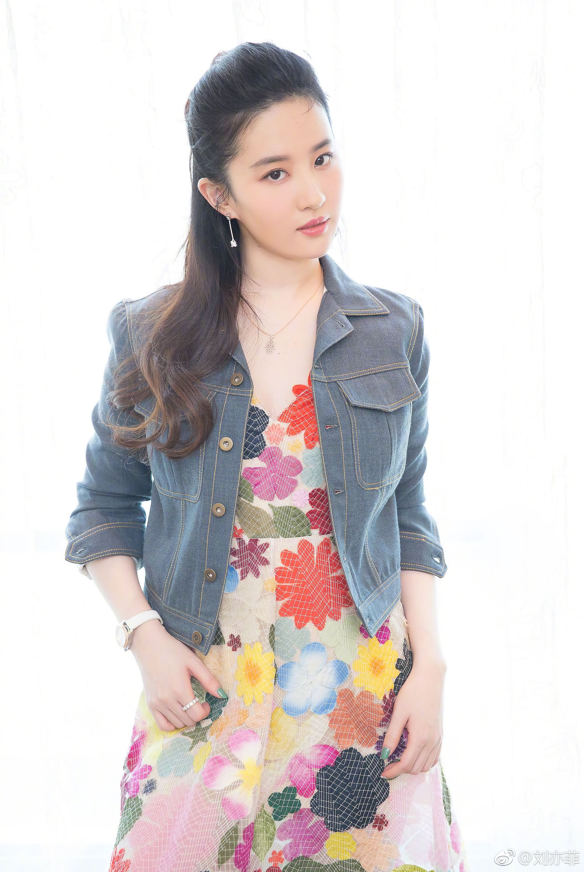 《烽火芳菲》校园路演浙江大学，“芳菲”在校园