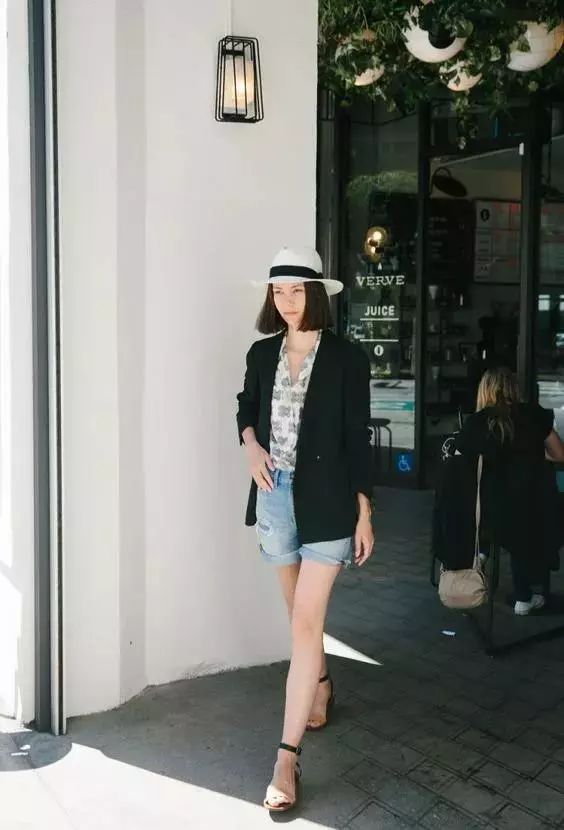 刘亦菲的天仙颜值,竟输给这件衣服?