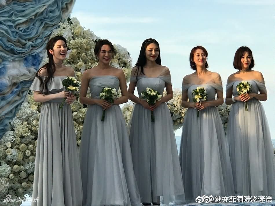 周扬苏梅岛大婚，刘亦菲闺蜜伴娘身份低调亮相出席