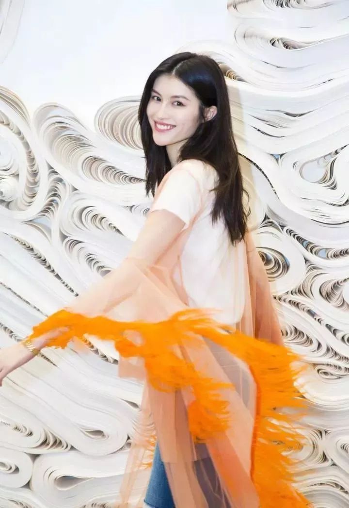 纱裙像蚊帐?Angelababy、刘亦菲、赵丽颖......却抢着穿!