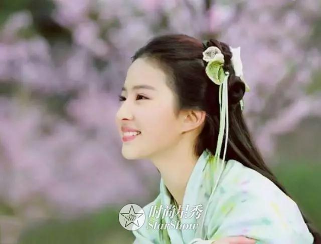 刘亦菲:那白衣飘飘,风中齐舞的仙子