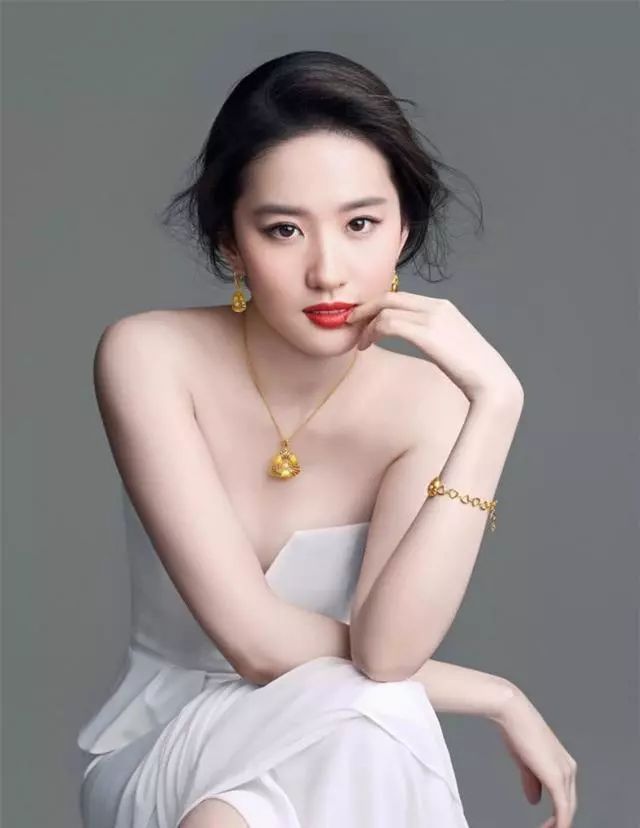 王思聪指名道姓撕刘亦菲?网友:充分证明刘亦菲不是网红脸!