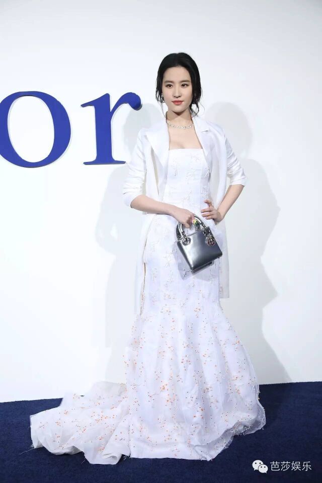 Dior迪奥2016春夏北京大秀红毯  《刘亦菲》[2015.12.19]